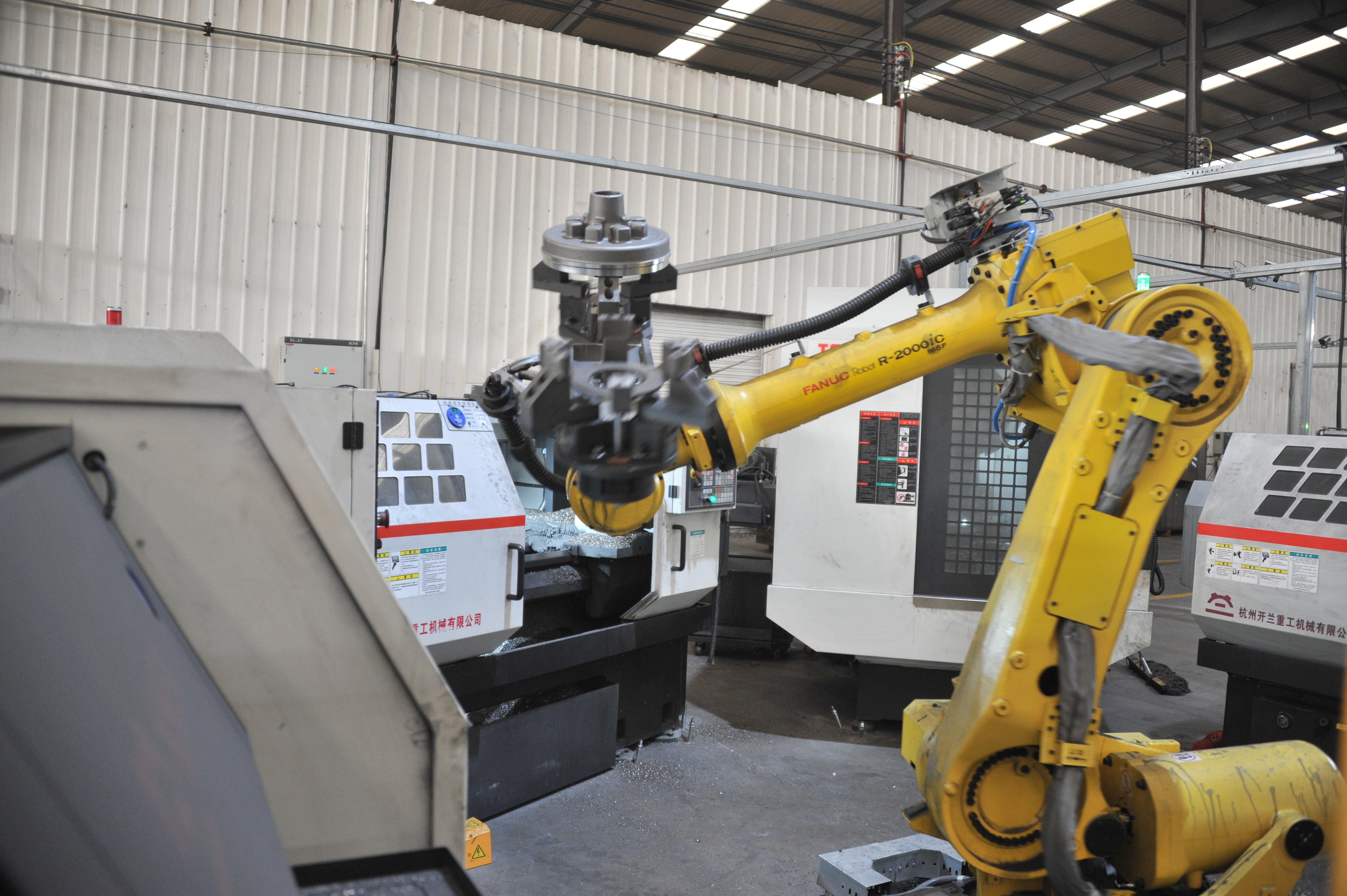 夏邑縣會(huì)亭鎮(zhèn) “三駕馬車”拉動(dòng)鄉(xiāng)村產(chǎn)業(yè)振興，數(shù)控機(jī)床銷售成引擎